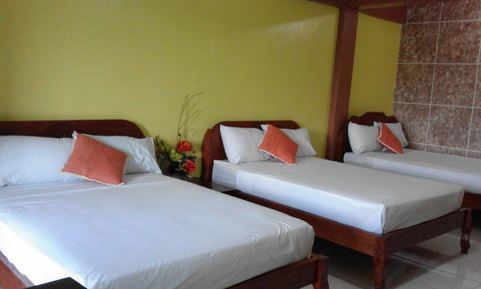 Centillo Travellers Inn Катіклан Екстер'єр фото